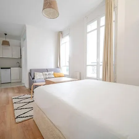Buttes-chaumont - Hautpoul - Iii Apartmán Paříž