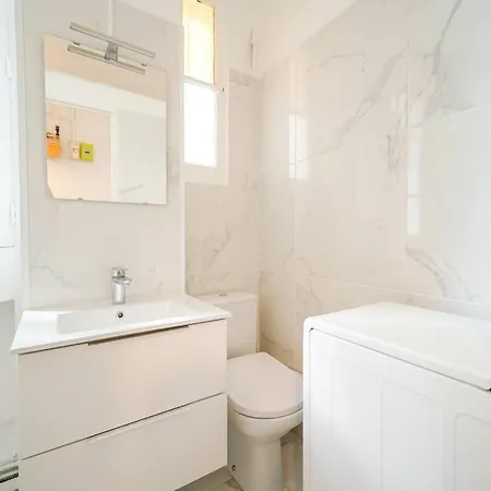 Apartment Studio Buttes-chaumont - Hautpoul - Iii *